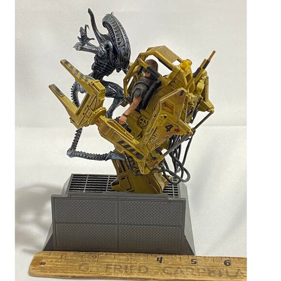 XBOX 360 Aliens Colonial Marines 2013 Microsoft SEGA Collectors Edition No Game - Picture 2 of 10